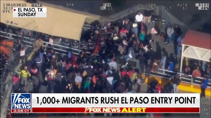Video shows more than 1,000 migrants rush El Paso border entry point
