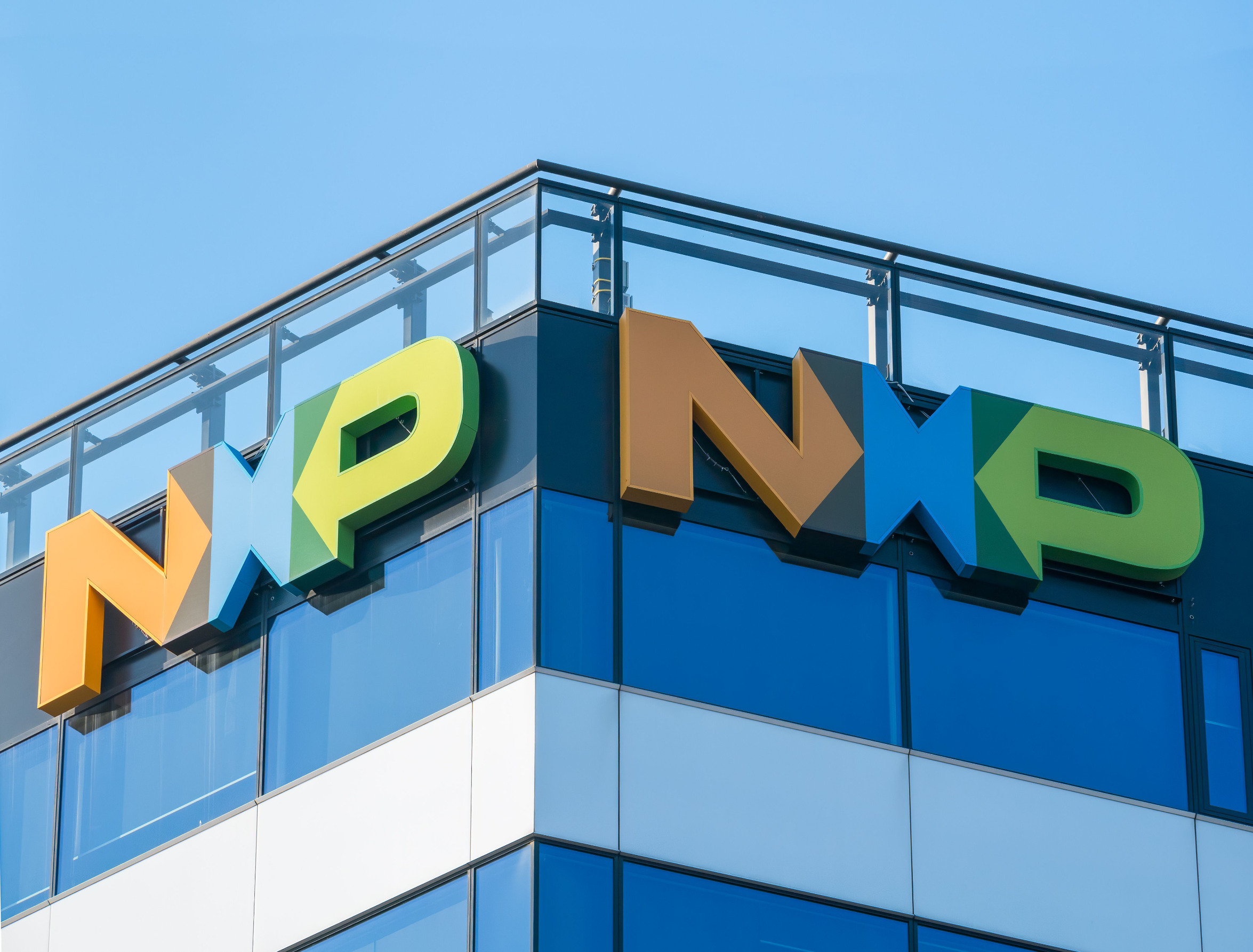 buy nxp semiconductors stock after q3 report